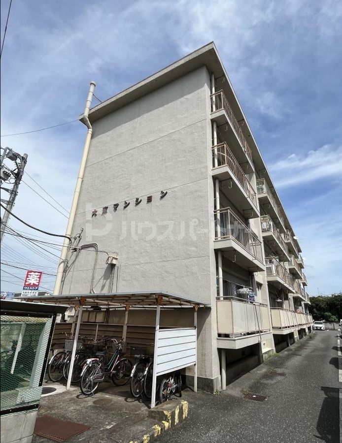 さいたま市見沼区大和田町のマンションの建物外観