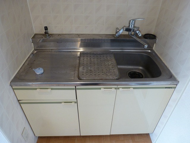 キッチン　写真は別号室です。