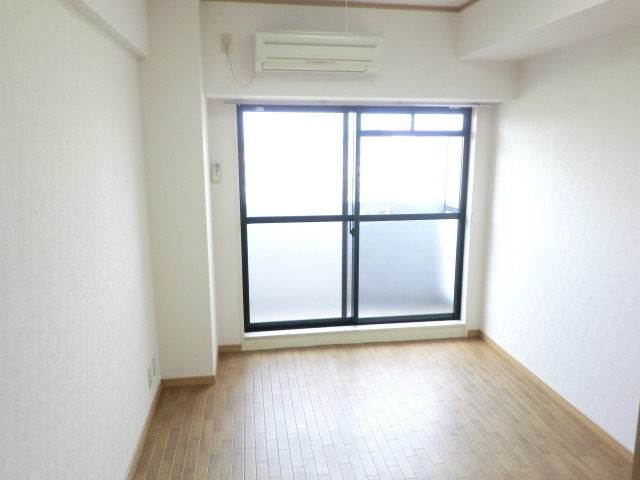 居室・リビング　広めのお部屋です。