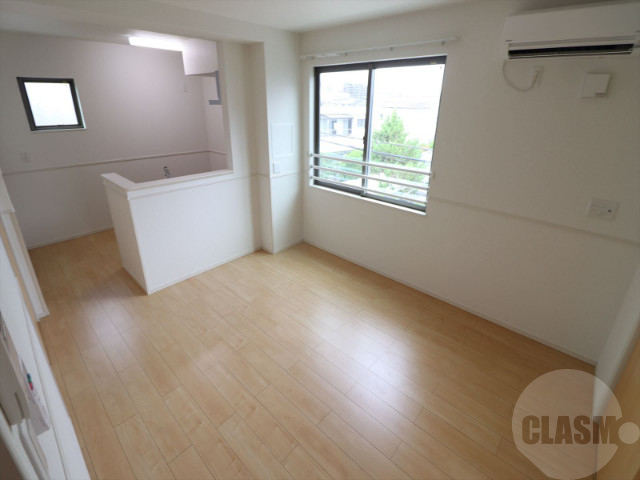 居室・リビング　１１．２帖のリビング