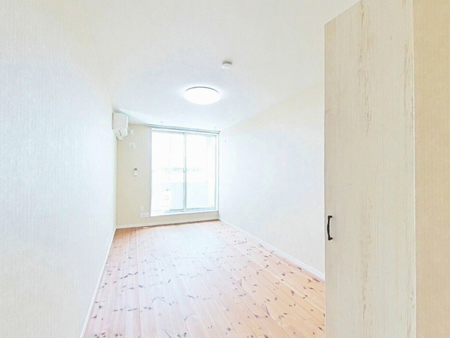 居室・リビング　洋室８．３帖※同タイプ参考写真