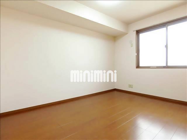 その他　独立した６帖の洋室です。寝室としても使えます。