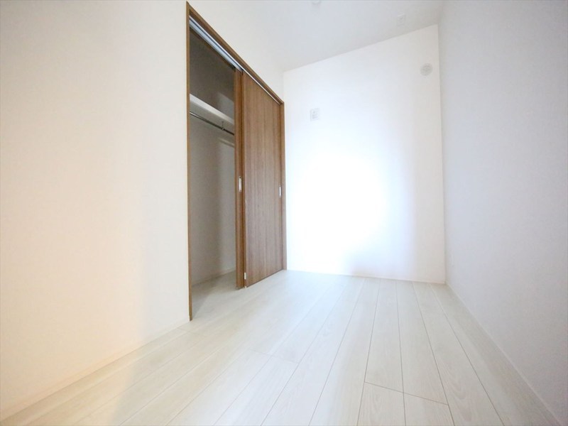 その他部屋・スペース　洋室4.5帖　クローゼット付（収納充実してます）　同仕様写真