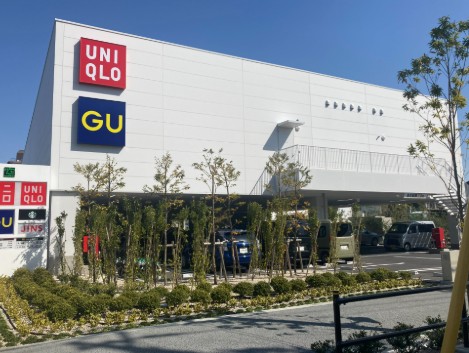 ショッピングセンター　ユニクロ板橋蓮根店（ショッピングセンター）まで692m