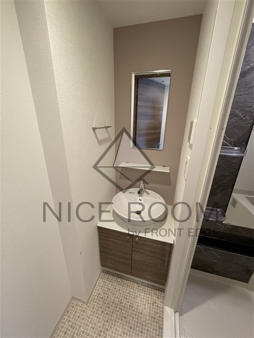 洗面設備　MELDIA CREST TAPP NANBA-WEST　独