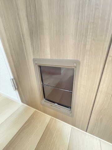 その他　ペット出入口☆