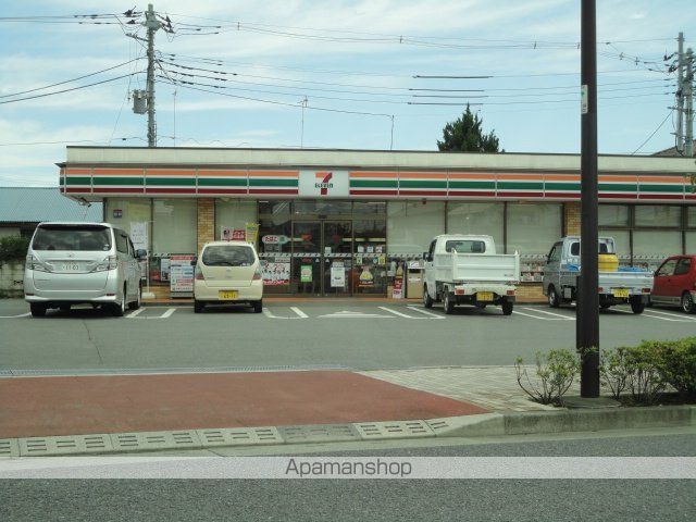 コンビニ　セブンイレブン（コンビニ）まで531m