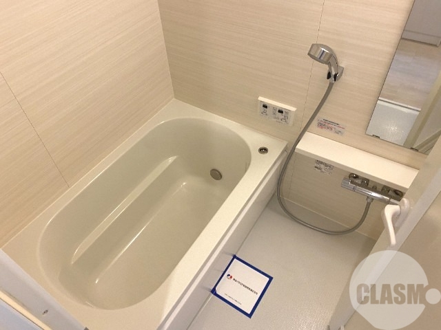 バス・シャワールーム　浴室乾燥機付きバス♪