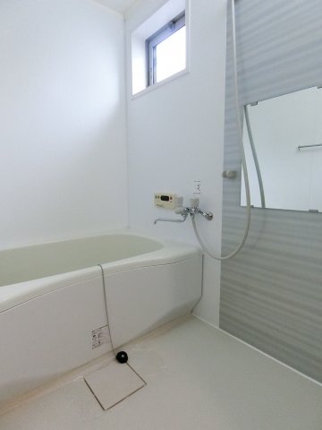 バス・シャワールーム　詳細は、RISUMO江坂本店→06-6155-7137まで♪