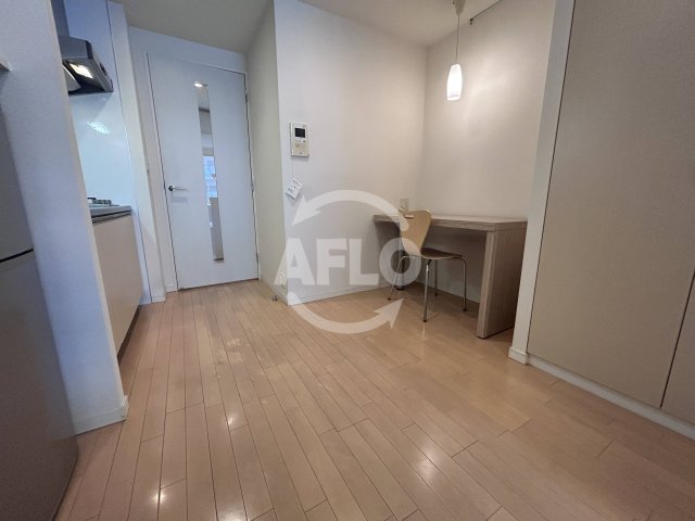 居室・リビング　アパートメンツ江坂　リビング