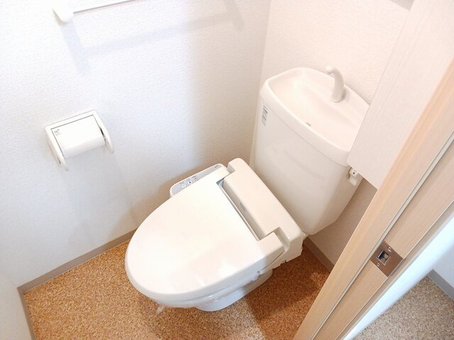 トイレ　シンプルで使いやすいトイレです
