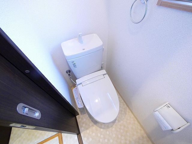 トイレ　ゆったりとした空間のトイレです