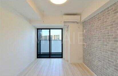 居室・リビング　エントランス