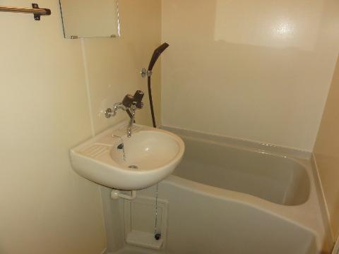 バス・シャワールーム　バス