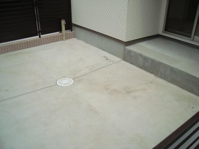 バルコニー　専用庭