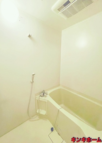 バス・シャワールーム　写真は別のお部屋のものでございます