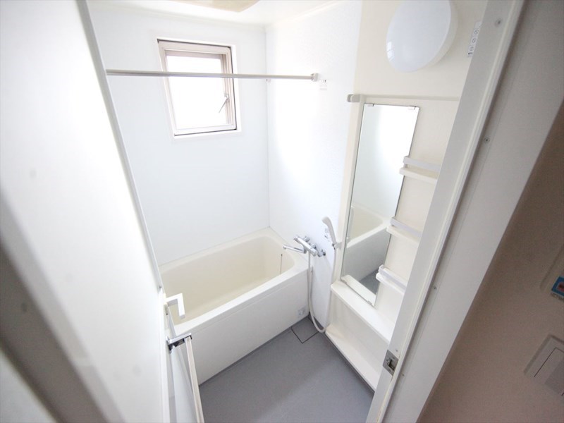 バス・シャワールーム　バスルーム　浴室暖房乾燥機付き