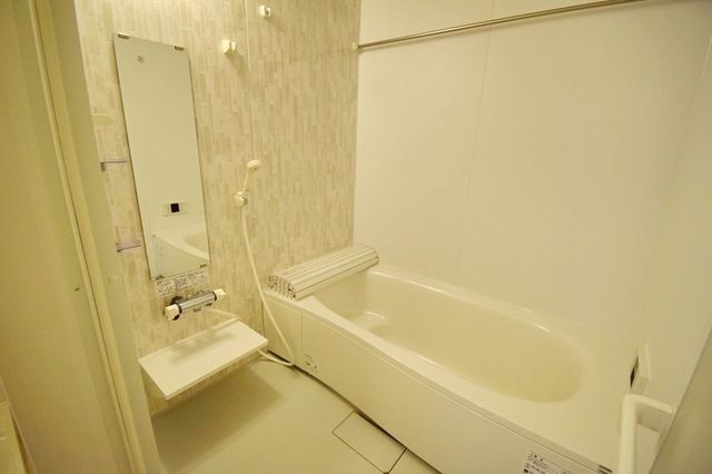 バス・シャワールーム　別部屋参考写真