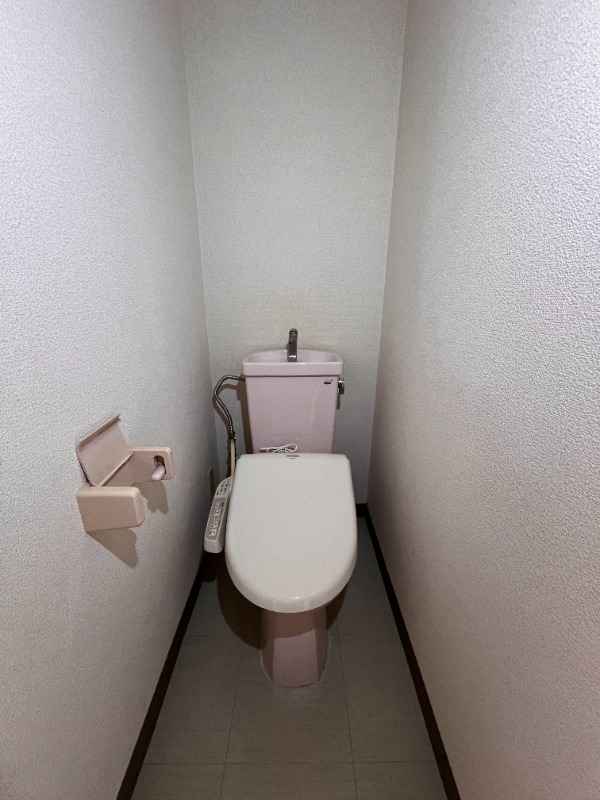 トイレ　※別部屋参考写真