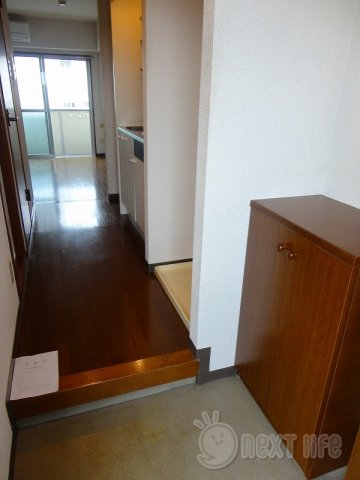 玄関　シャンブル南林間の玄関