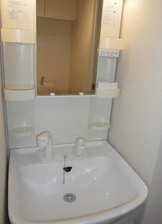 洗面設備　別部屋の画像を使用しております。
