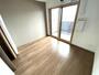 居室・リビング　白を基調にした明るいお部屋です。