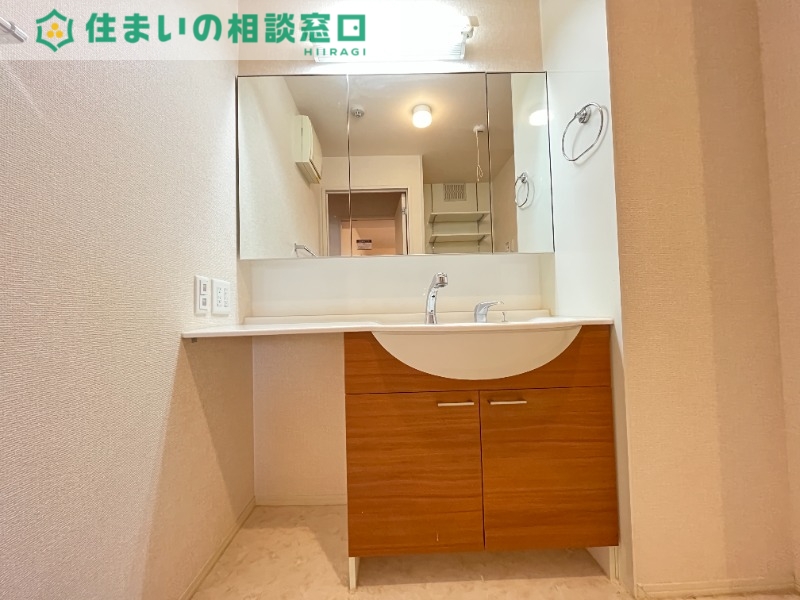 洗面設備　同型