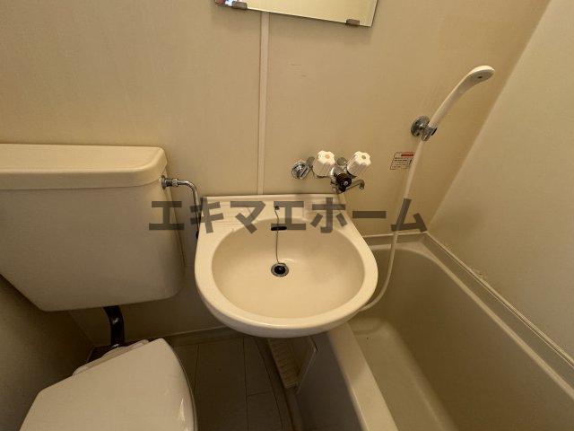 洗面設備　同物件別部屋参考写真です。