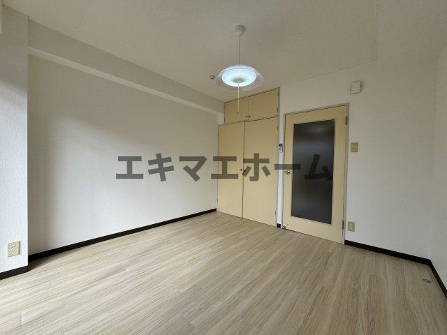 居室・リビング　同物件別部屋参考写真です。