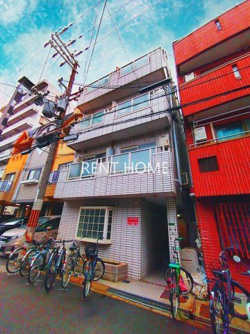 建物外観　鉄骨造　４階建