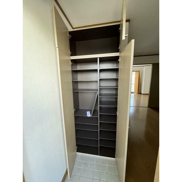 玄関　サンムーンビル　荒川区西尾久４