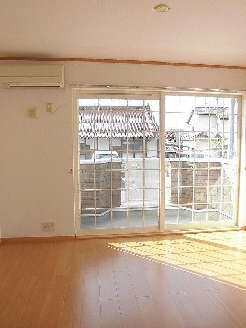 居室・リビング　ダイニングキッチン７帖
