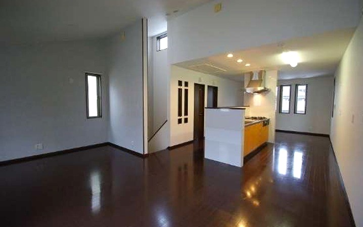 西宮市大屋町の居間写真