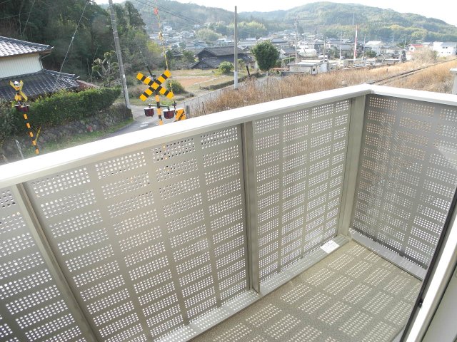 バルコニー　※室内画像は別号室のもの
