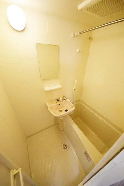 バス・シャワールーム　★同建物別号室★