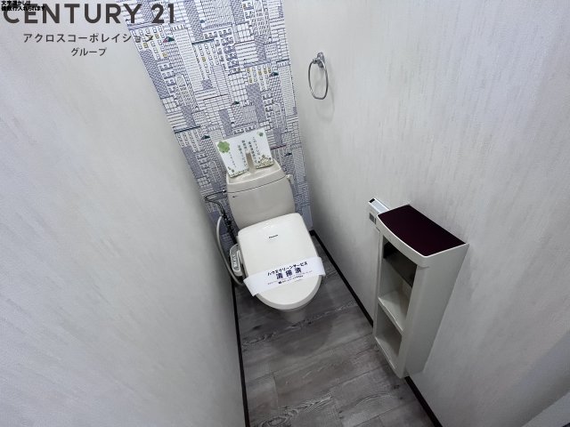 トイレ　温水洗浄便座機能付き♪
