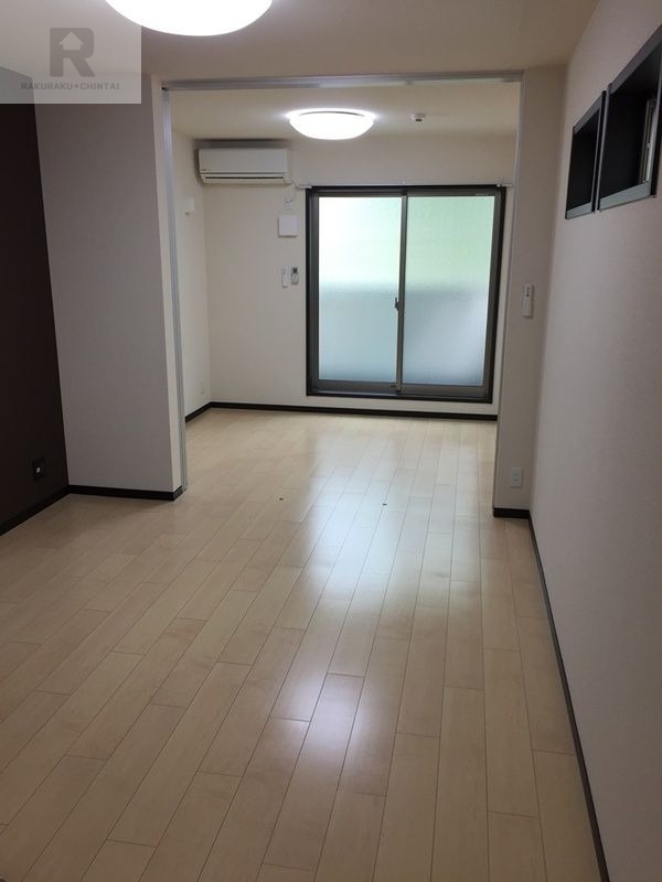 フジパレス豊新VII番館の居間写真