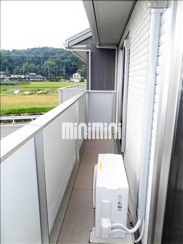 バルコニー　南向きのベランダは日当たりも良好ですよ