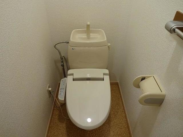 トイレ　シンプルで使いやすいトイレです
