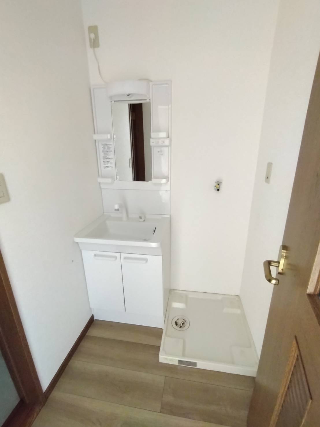 洗面設備　人気の洗面化粧台で朝の身支度も楽々♪