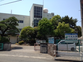 【城山荘２号の小学校】