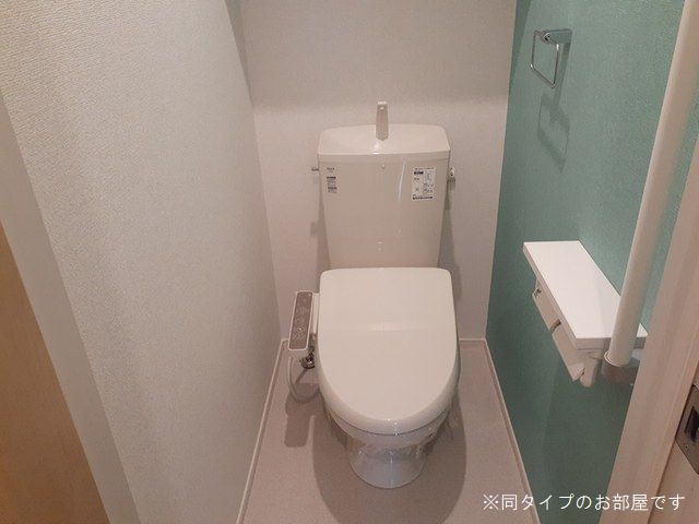【ル　ソレイユ　アスカ　Ｓ　DKのトイレ】