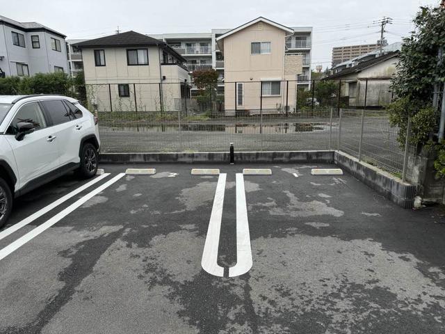 【ＦＲＥＵＤＥ帯山西の駐車場】