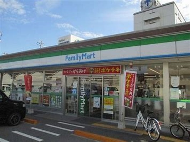 【堺市堺区大浜中町のアパートのコンビニ】