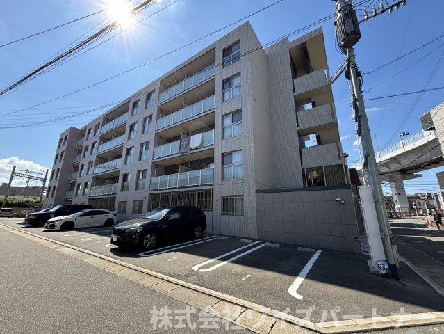 福岡市南区井尻のマンションの建物外観