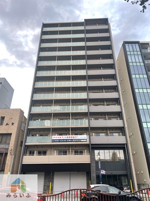 【名古屋市千種区池下のマンションの建物外観】