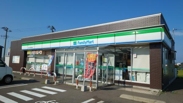 【ビレッジハウス五所川原１号棟のコンビニ】