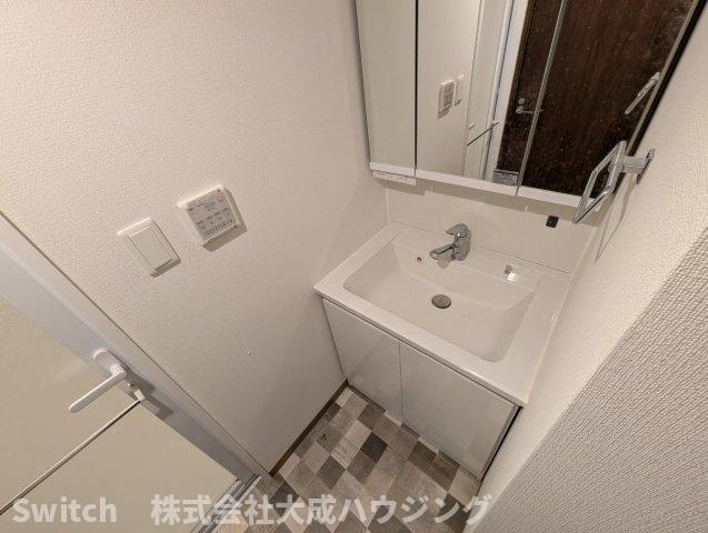 【西宮市大屋町のマンションの洗面設備】