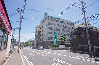 【ユニゾン上富野　A棟の病院】