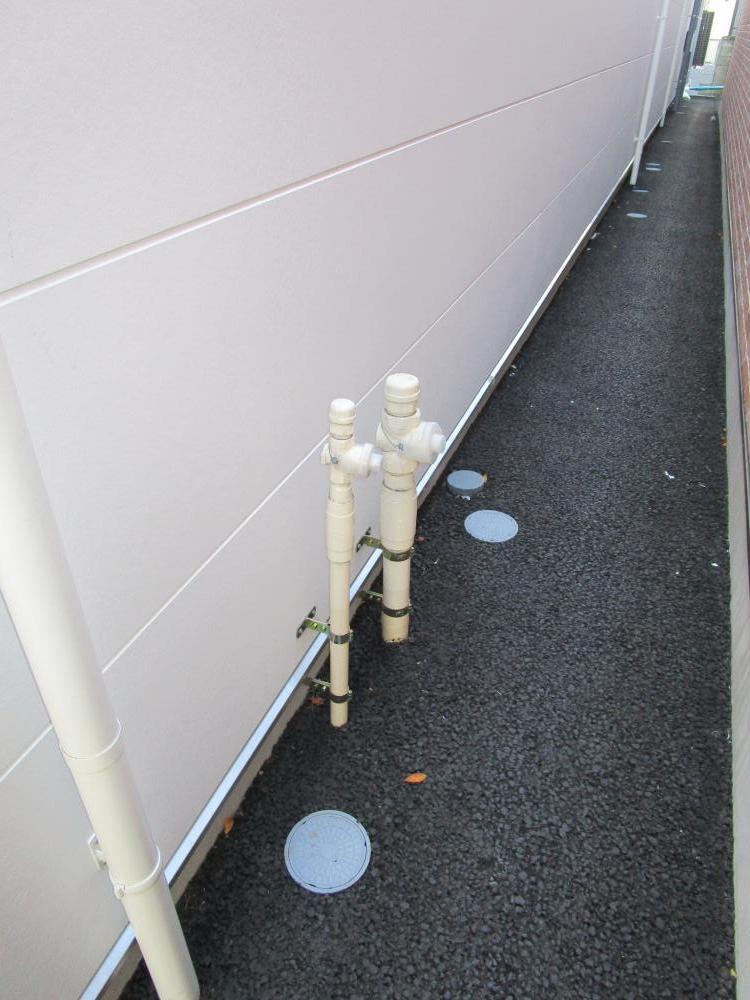 その他　都市ガス引込有、メーター未設置、室内迄の引込が必要です。